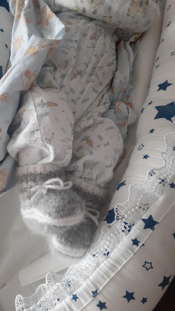Комплекты на выписку из роддома и в кроватку